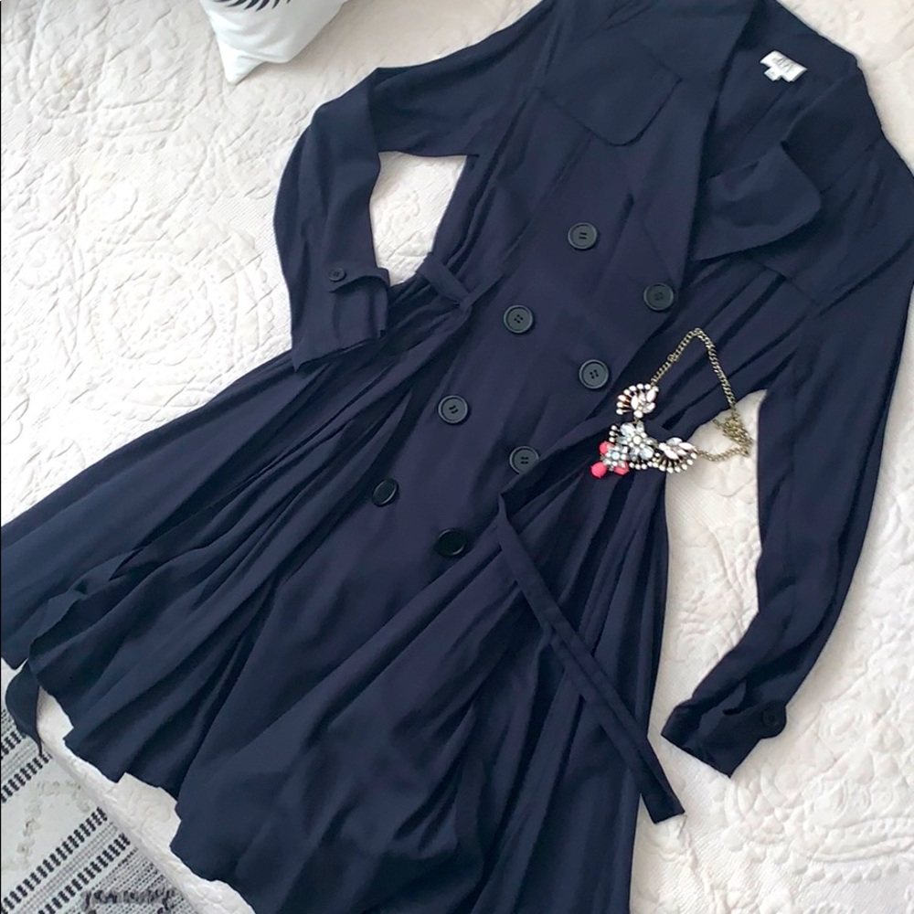 Anthropologie trench Coat Skirted.